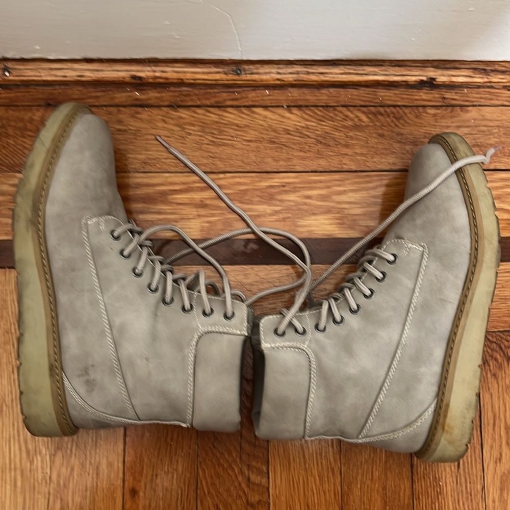 Cliffs Boots - Picture 5 of 6